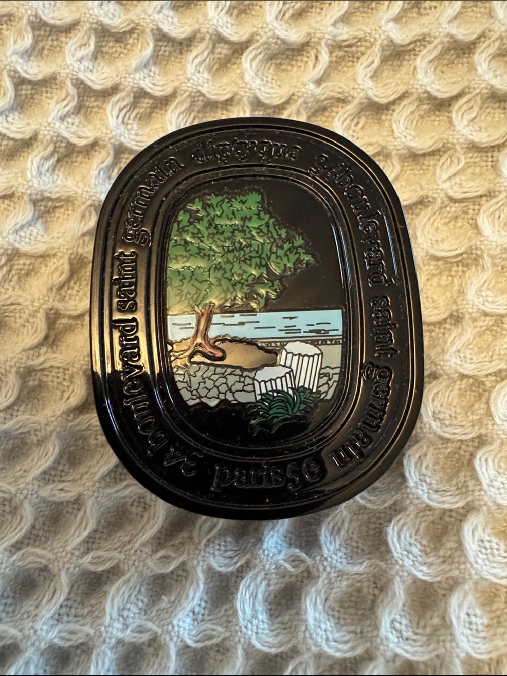 Diptyque Philosykos solid- full but magnet broken